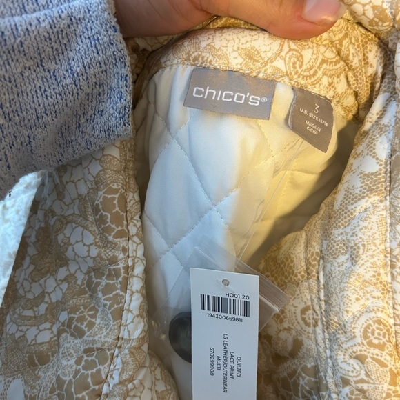 Nwt Chico’s Beige Lace Pattern Quilted Jacket - Picture 6 of 8